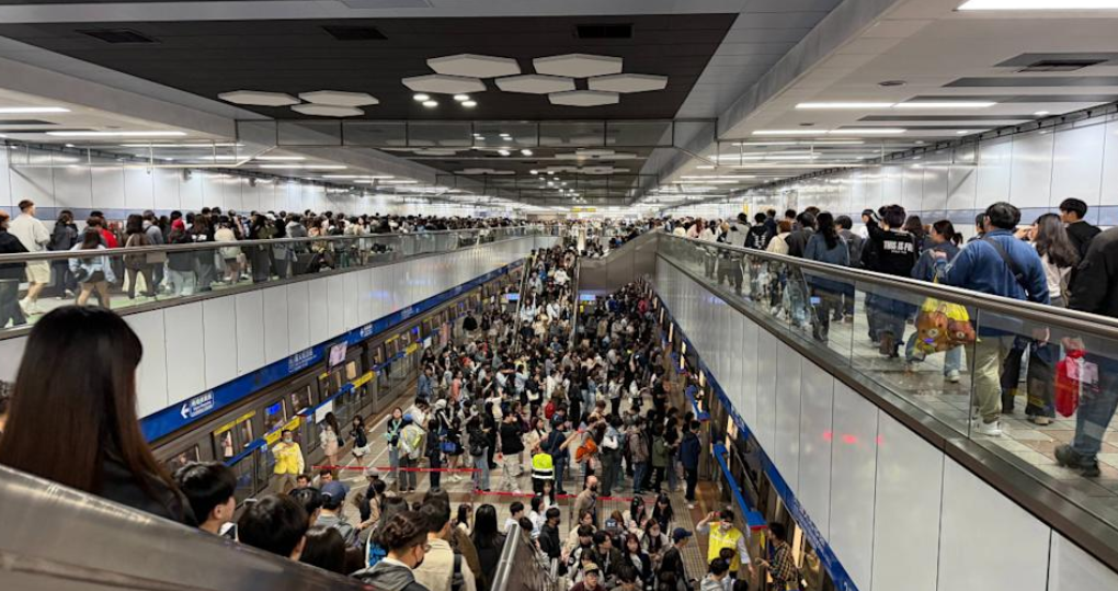 臺北捷運因TWICE演唱會，運量突破260萬人次，刷新歷年3月單日最高紀錄。（圖／臺北捷運提供）